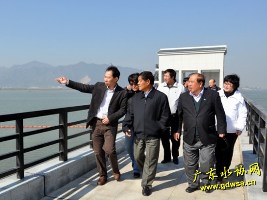 中国水协李振东会长视察西江引水工程