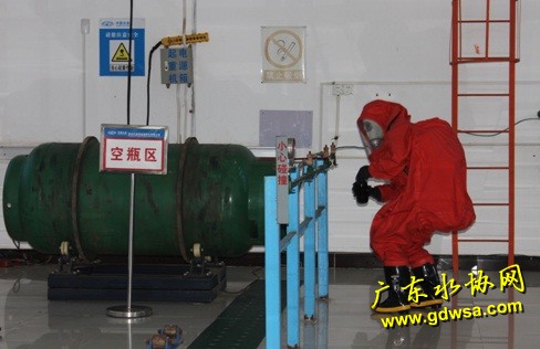 惠州溢源水司举行漏氯应急处置演练