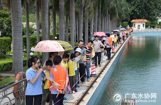 东莞市黄江镇中心小学组织学生参观黄江水厂