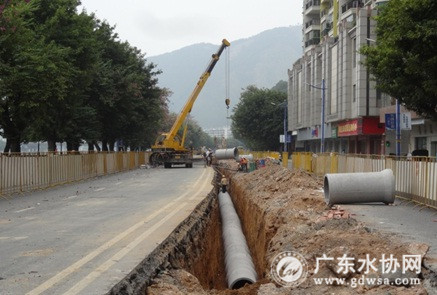 小岛片区截污管网施工现场