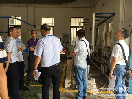 省住建厅专家组对清远水司城镇供水规范化管理工作进行考核复查